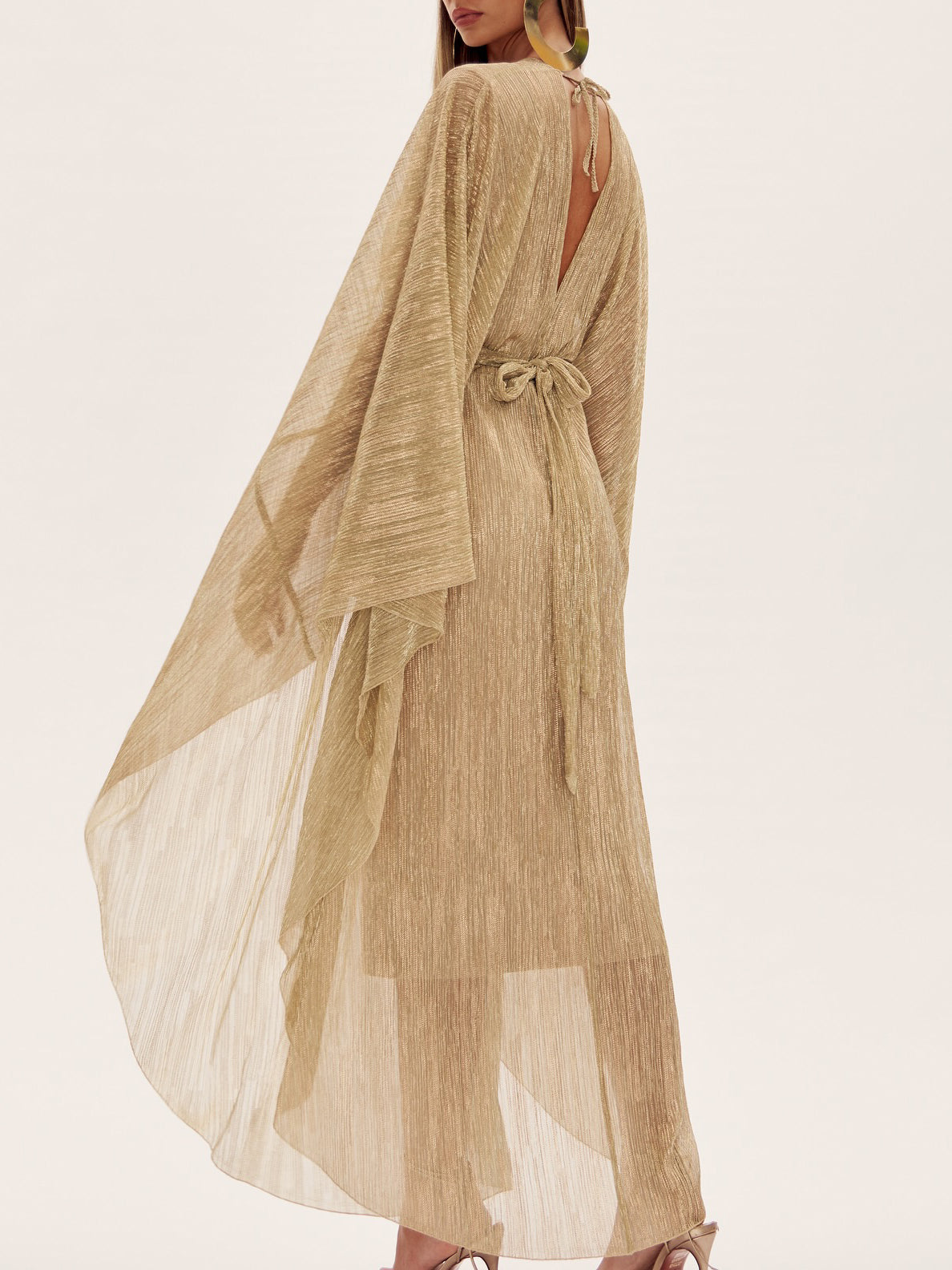 Robe Drapée – Décolleté Profond