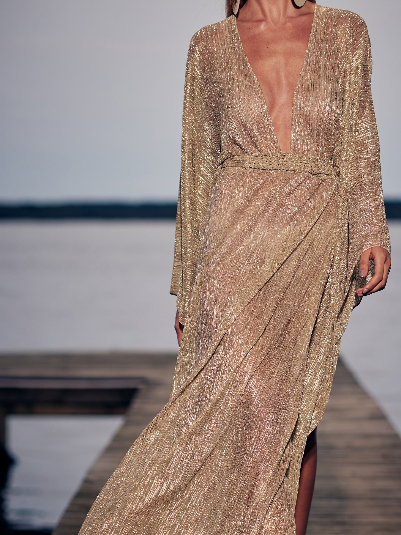 Robe Drapée – Décolleté Profond