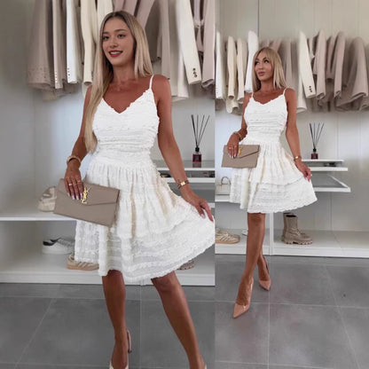 Sérena – Robe en Dentelle à Volants avec Bretelles Fines